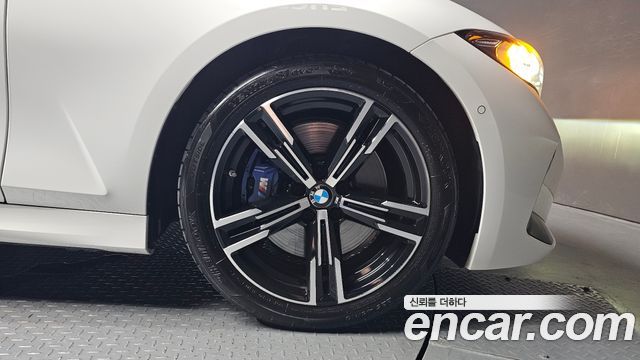 BMW 3-Series 2024 — photo 5