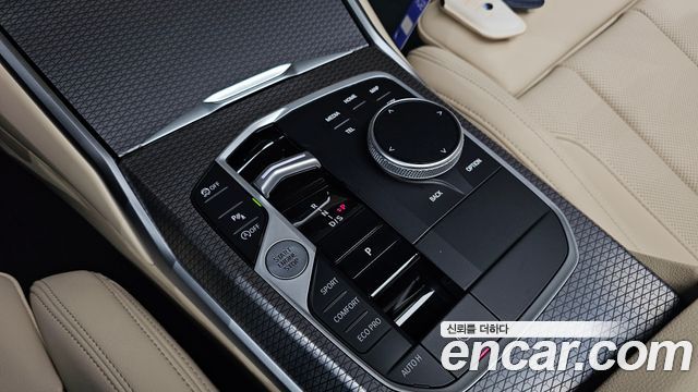BMW 3-Series 2024 — photo 12