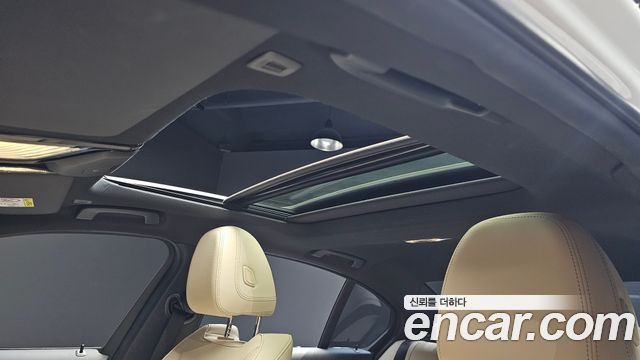 BMW 3-Series 2024 — photo 25