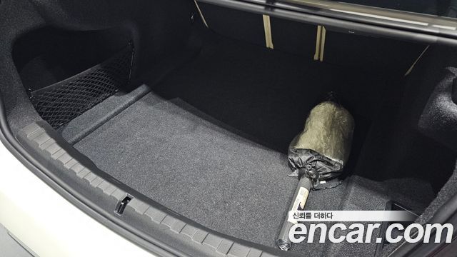 BMW 3-Series 2024 — photo 28