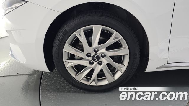Hyundai Grandeur 2023 — photo 5