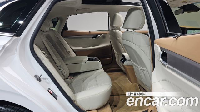 Hyundai Grandeur 2023 — photo 17