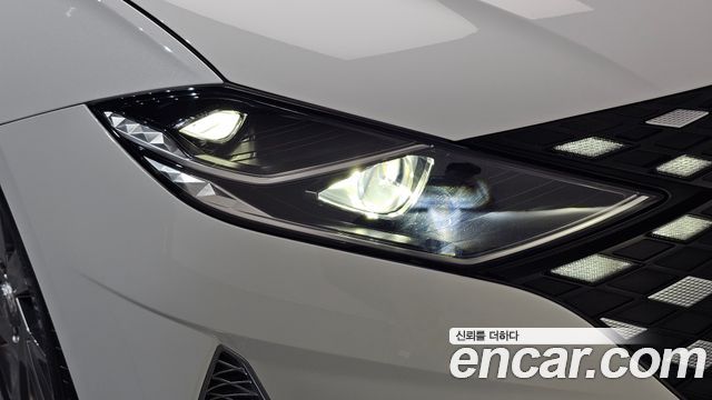Hyundai Grandeur 2023 — photo 8