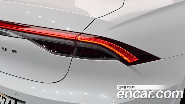 Hyundai Grandeur 2023 — photo 9