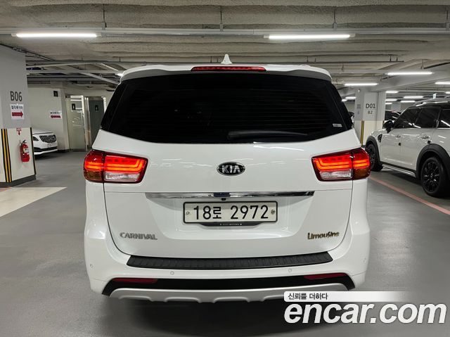 Kia Canival 2015 — photo 4