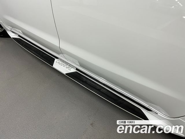 Kia Canival 2015 — photo 18