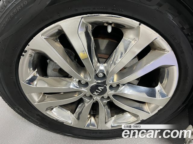 Kia Canival 2015 — photo 20