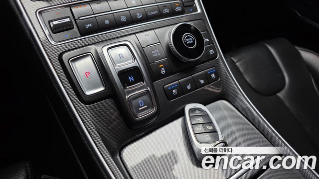 Hyundai Santafe 2021 — photo 9