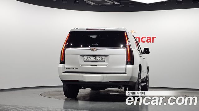 Cadillac Escalade 2019 — photo 4