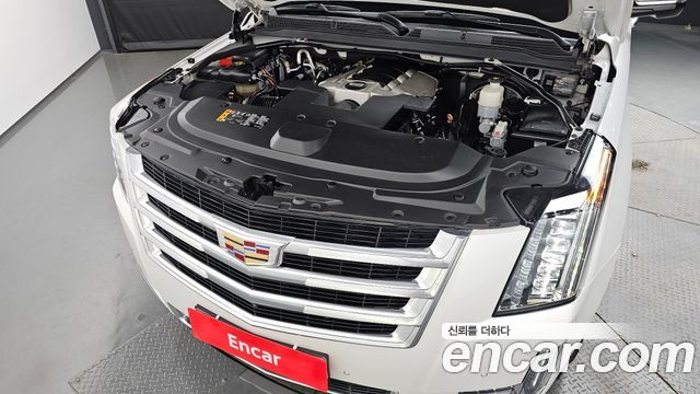 Cadillac Escalade 2019 — photo 6