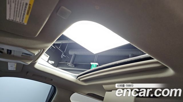 Cadillac Escalade 2019 — photo 12