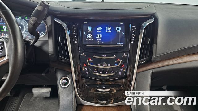 Cadillac Escalade 2019 — photo 15