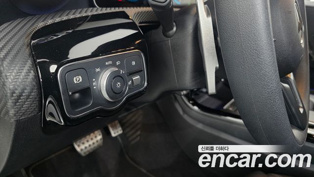 Mercedes-Benz A-Class 2020 — photo 23