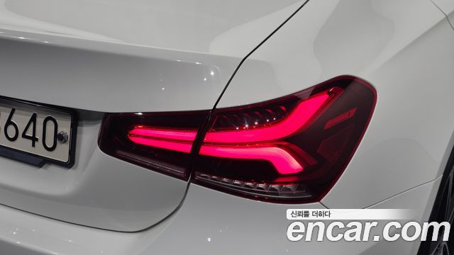 Mercedes-Benz A-Class 2020 — photo 9
