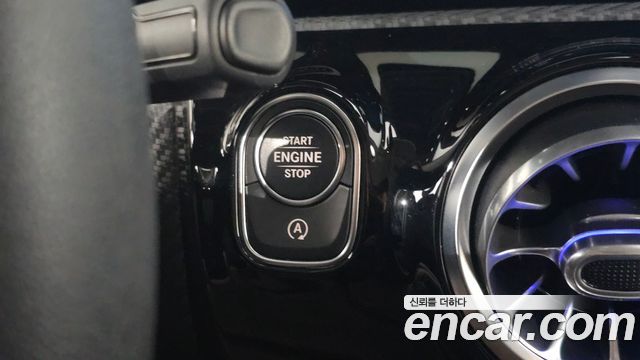 Mercedes-Benz A-Class 2020 — photo 28