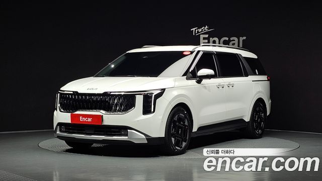 Kia Canival 2025 — photo 1