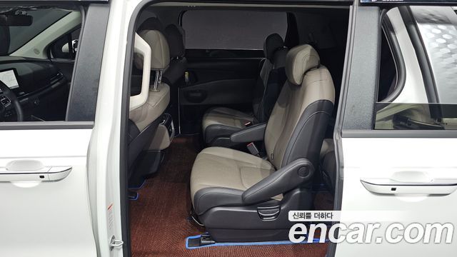 Kia Canival 2025 — photo 18