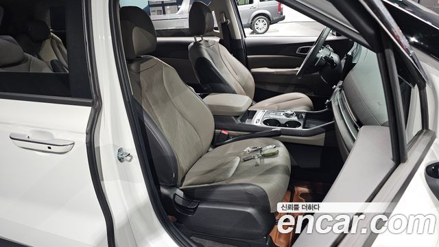 Kia Canival 2025 — photo 16