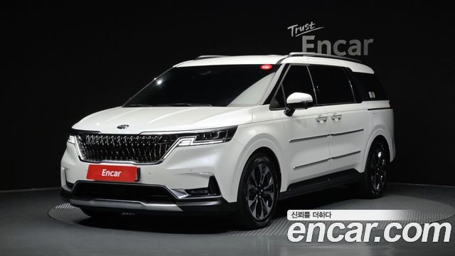 Kia Canival 2021 — photo 1
