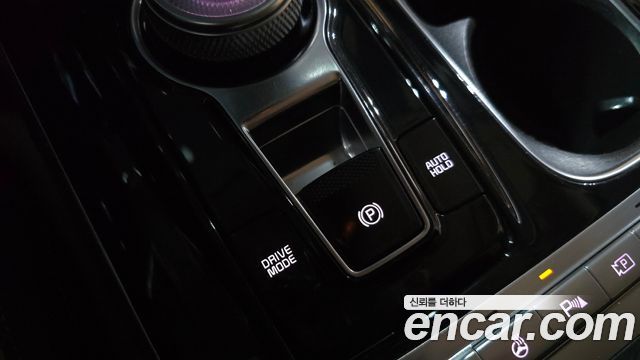 Kia Canival 2021 — photo 29