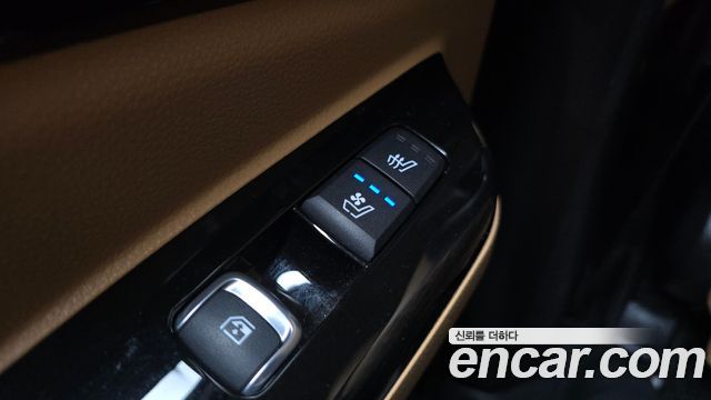 Kia Canival 2021 — photo 31