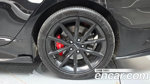 Kia Stinger 2023 — photo 5