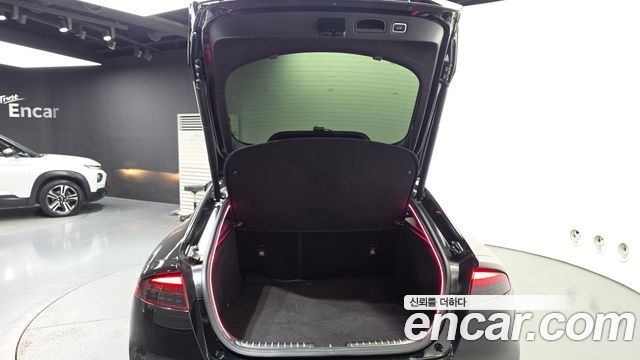 Kia Stinger 2023 — photo 26