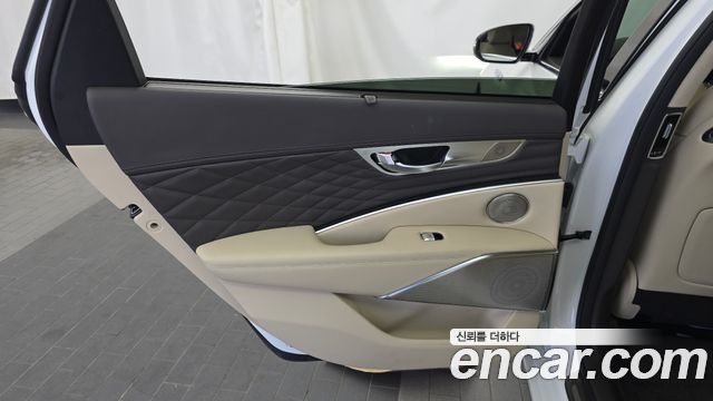 Kia K9 2023 — photo 15