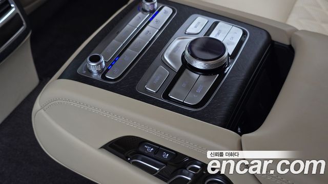 Kia K9 2023 — photo 31