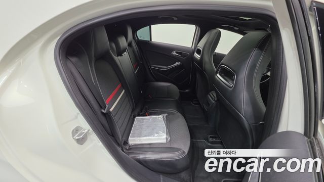Mercedes-Benz A-Class 2015 — photo 18