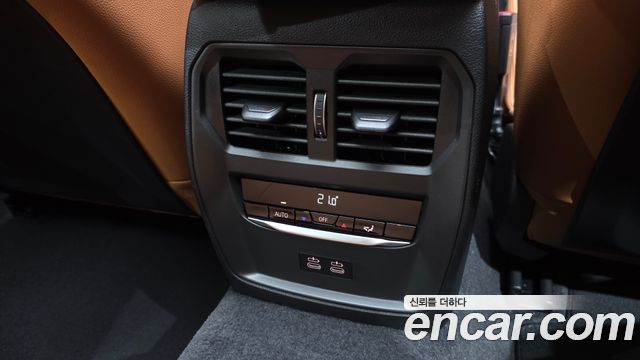 BMW 3-Series 2026 — photo 34