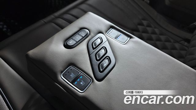 Kia Canival 2024 — photo 31