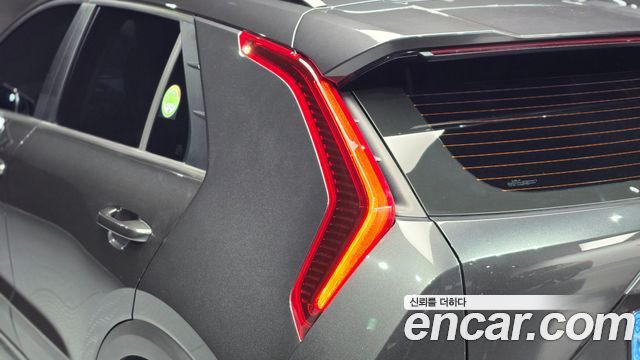 Kia Niro 2023 — photo 9