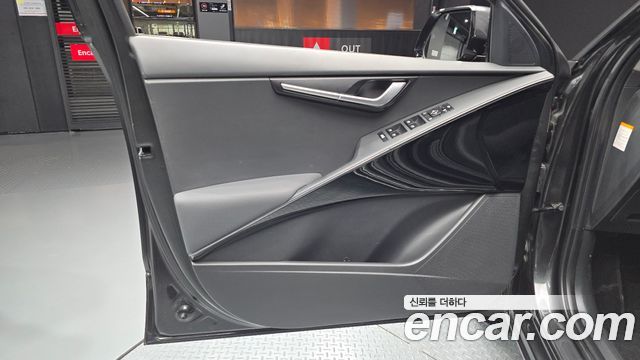Kia Niro 2023 — photo 14