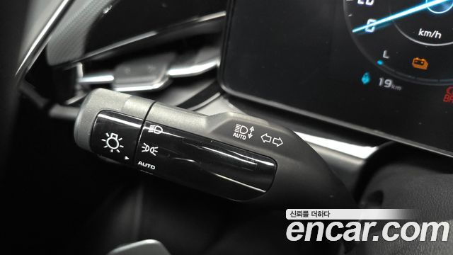 Kia Niro 2023 — photo 29