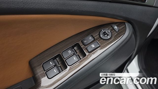 Kia K5 2013 — photo 17