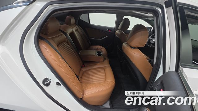 Kia K5 2013 — photo 24