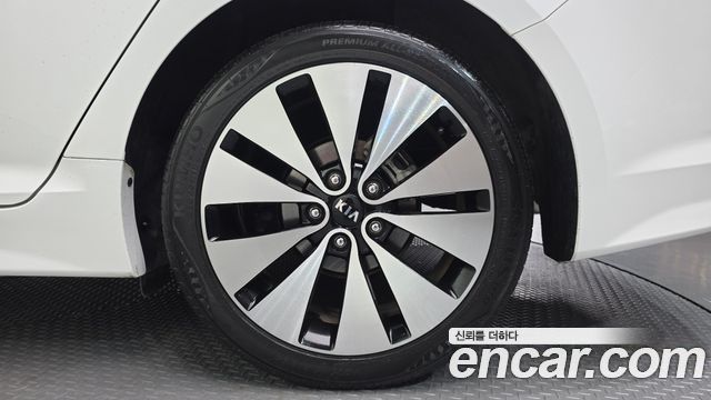 Kia K5 2013 — photo 7