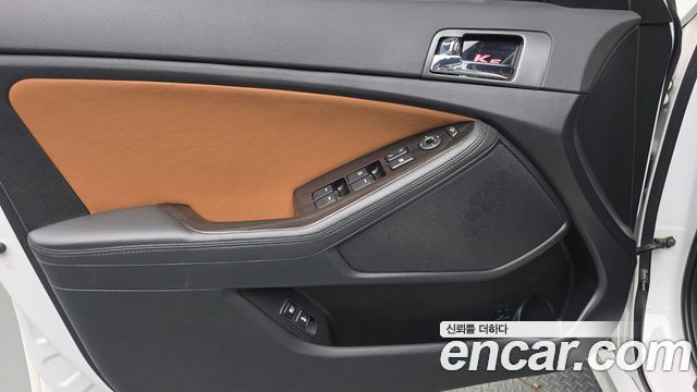 Kia K5 2013 — photo 14