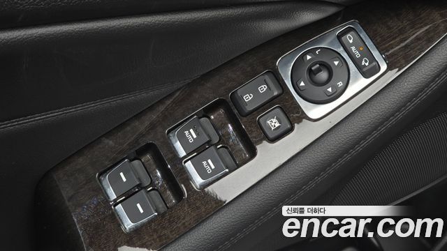 Kia K7 2013 — photo 16
