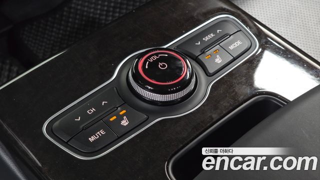 Kia K7 2013 — photo 20