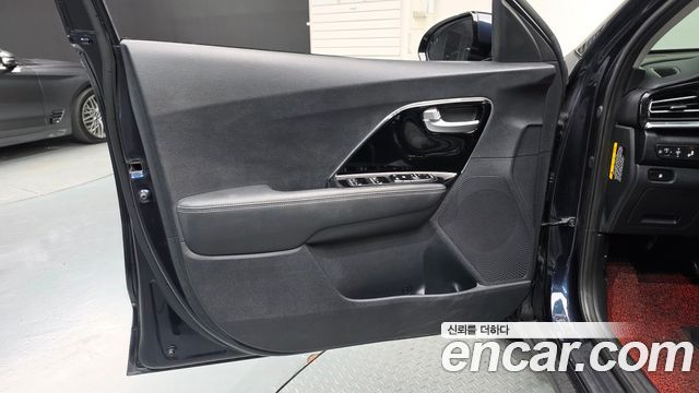 Kia Niro 2020 — photo 14