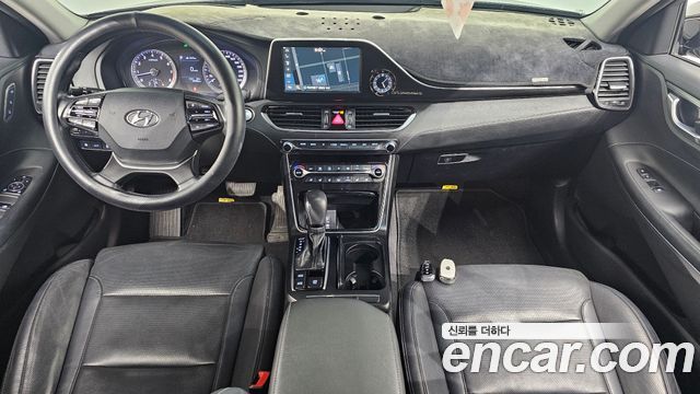 Hyundai Grandeur 2017 — photo 10