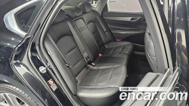 Hyundai Grandeur 2017 — photo 17