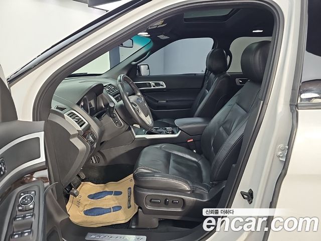 Ford Explorer 2014 — photo 10