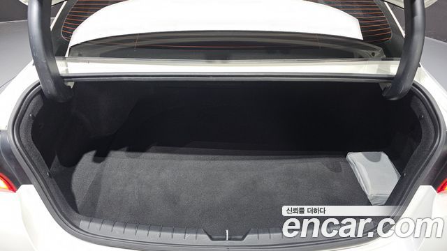 Kia K5 2022 — photo 22