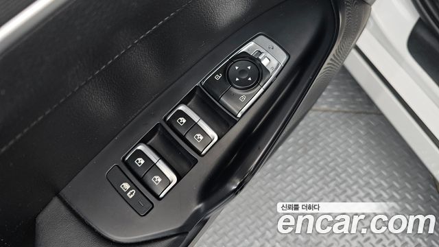 Kia K5 2022 — photo 25
