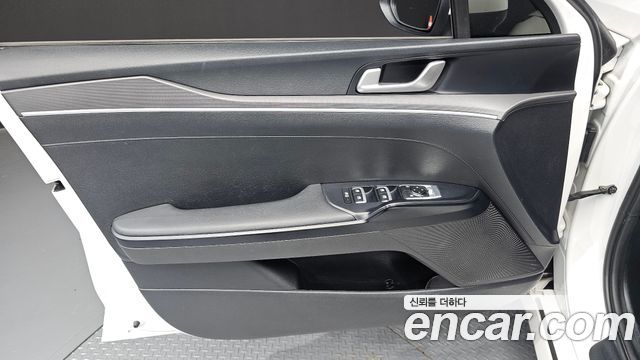 Kia K5 2022 — photo 14