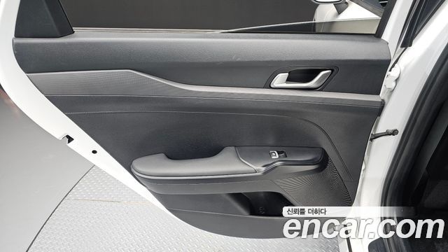 Kia K5 2022 — photo 15