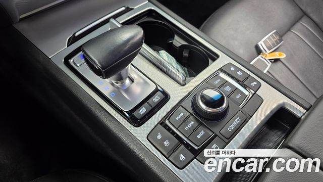 Genesis G80 2018 — photo 12